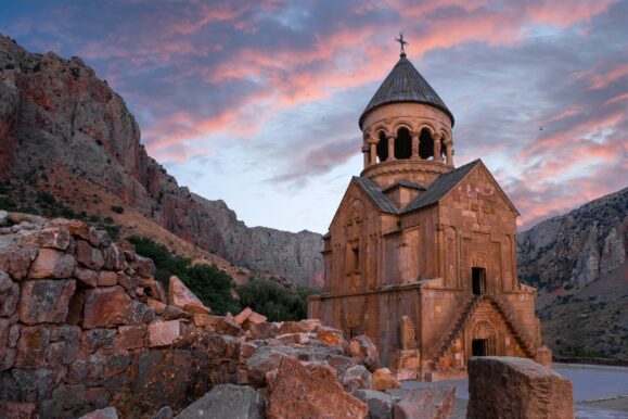 Экскурсия в монастырь Нораванк из Еревана