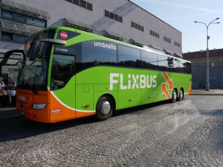 Автобус Flixbus в Праге