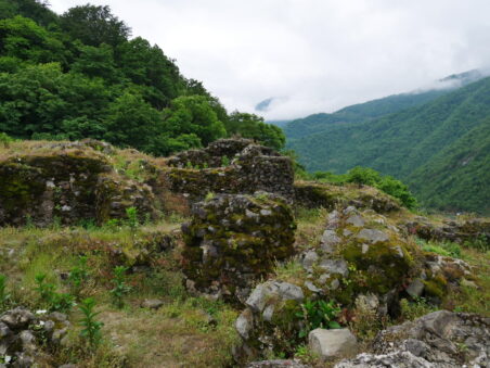 Крепость Гвара в Грузии