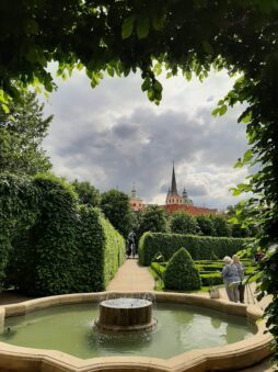 Вальдштейнский сад в центре Праги на экскурсии