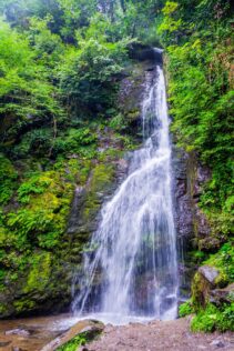 Водопад Цаблнари в национальном парке Мтирала