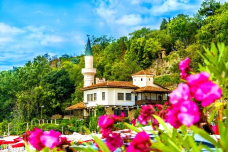 Balchik botanical garden by car