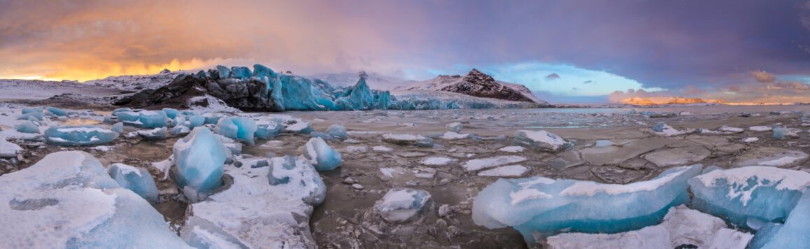 Голубой лёд в Исландии
