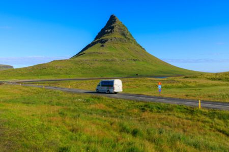 Микроавтобус в Исландии