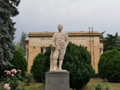 Памятник Сталину в Гори