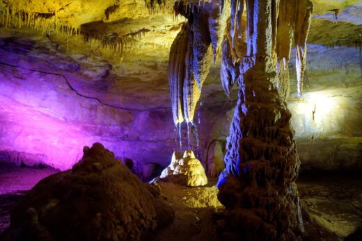 Пещера Прометея в Грузии на трансфере
