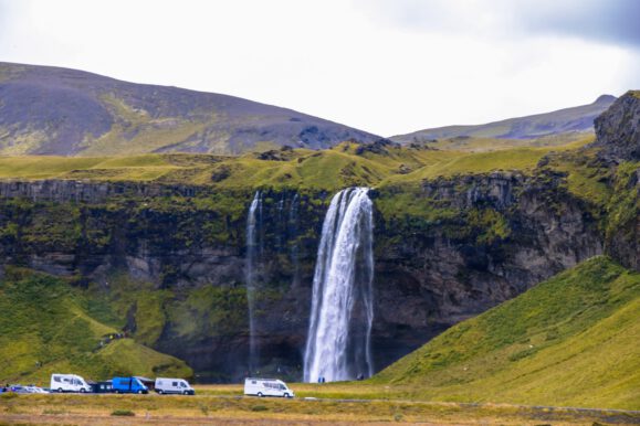 Водопад Сельяландсфосс в Исландии на экскурсии