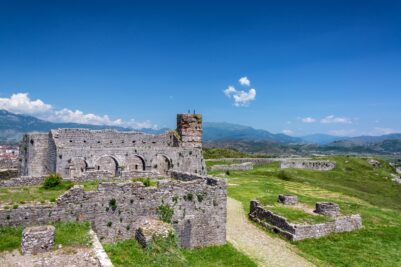 Крепость Розафа в Албании на машине