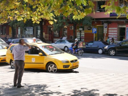 Transfers and taxis in Albania